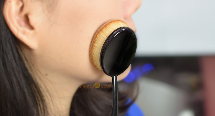 Review-bo-co-trang-diem-Multipurpose-Makeup-Brush